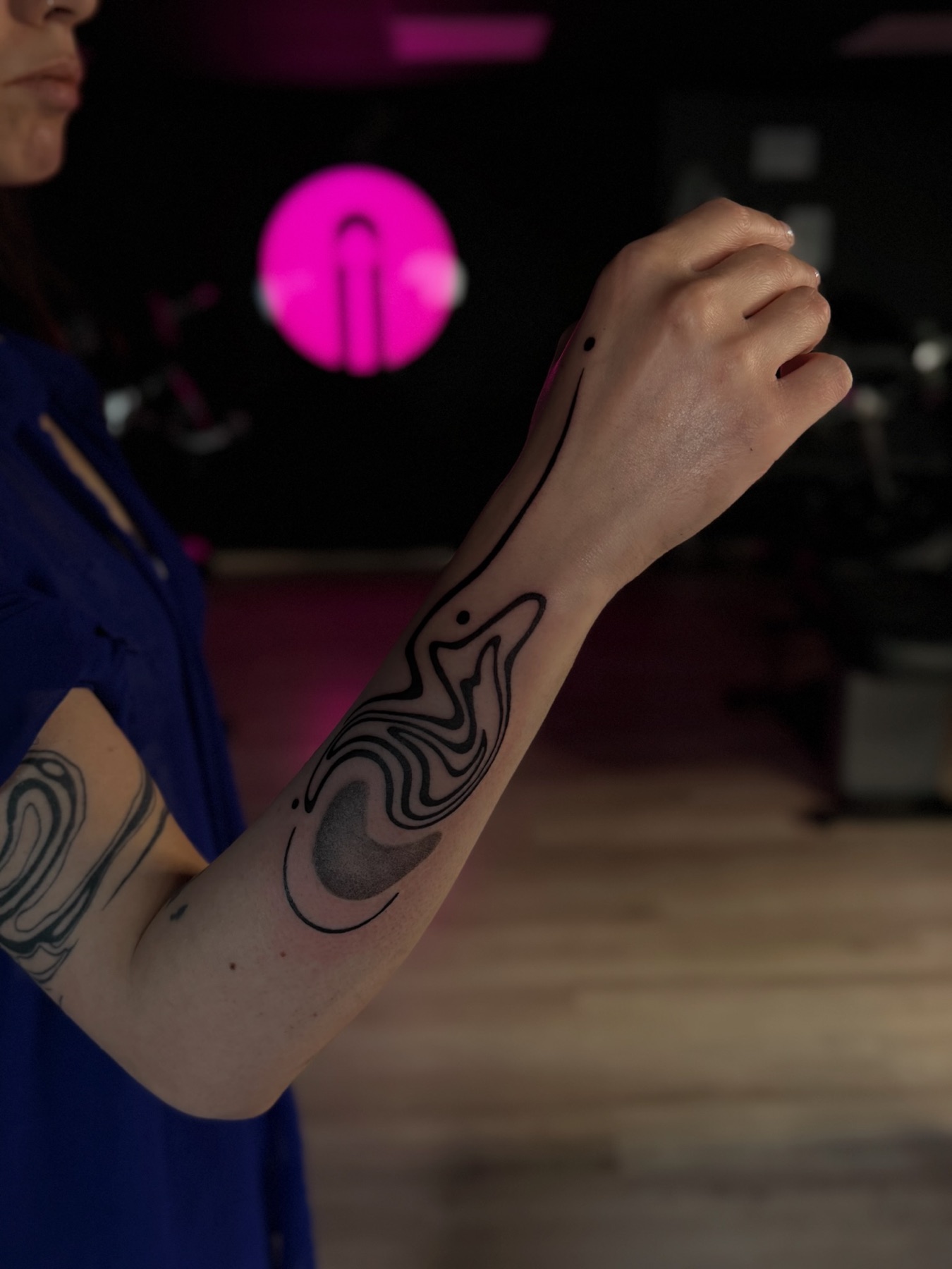 Tatuaj abstract realizat de Andreea la Ace Tattoo Bucuresti