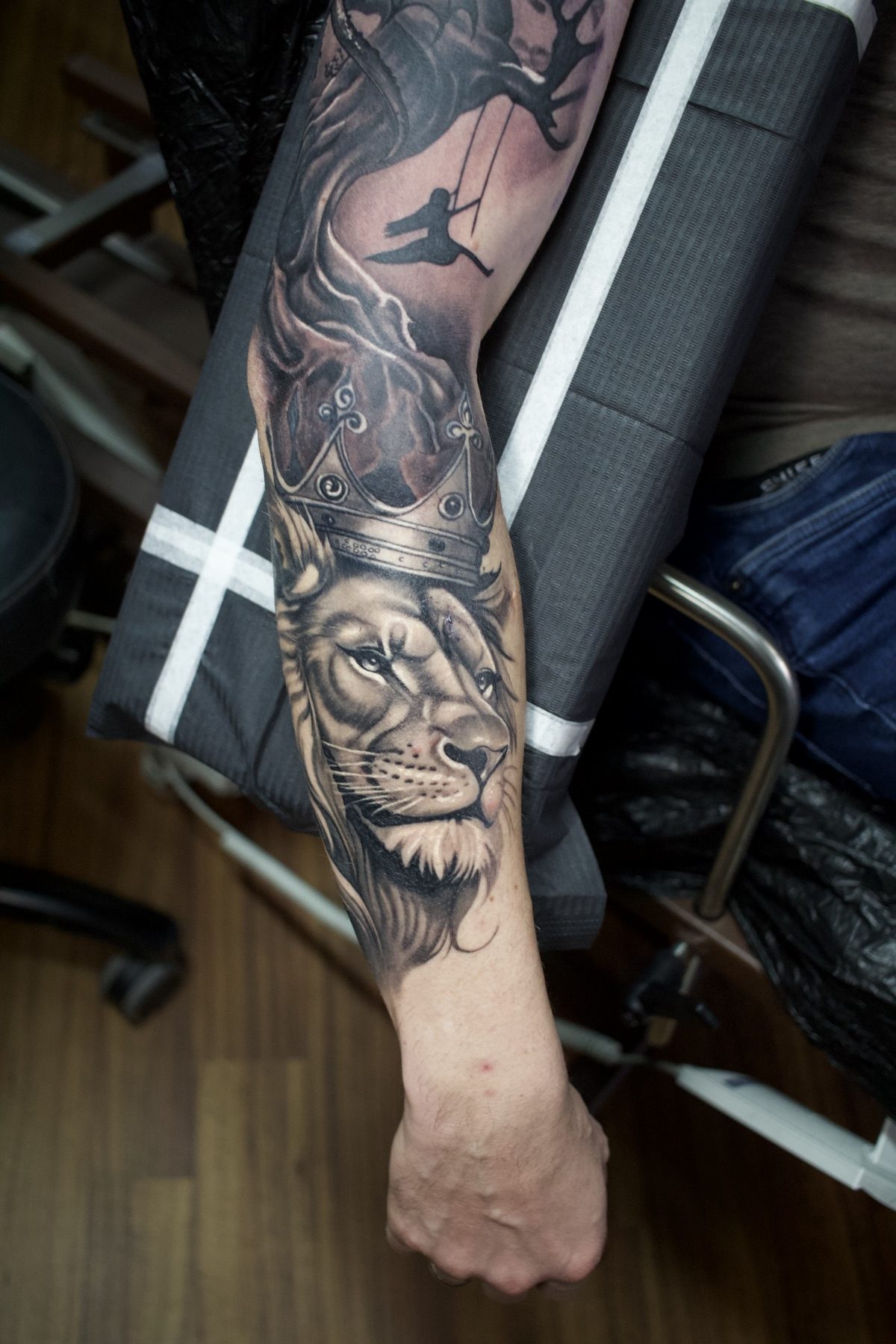 Tatuaj tatuaje black & grey realizat de Vlad Shulea la Ace Tattoo Bucuresti