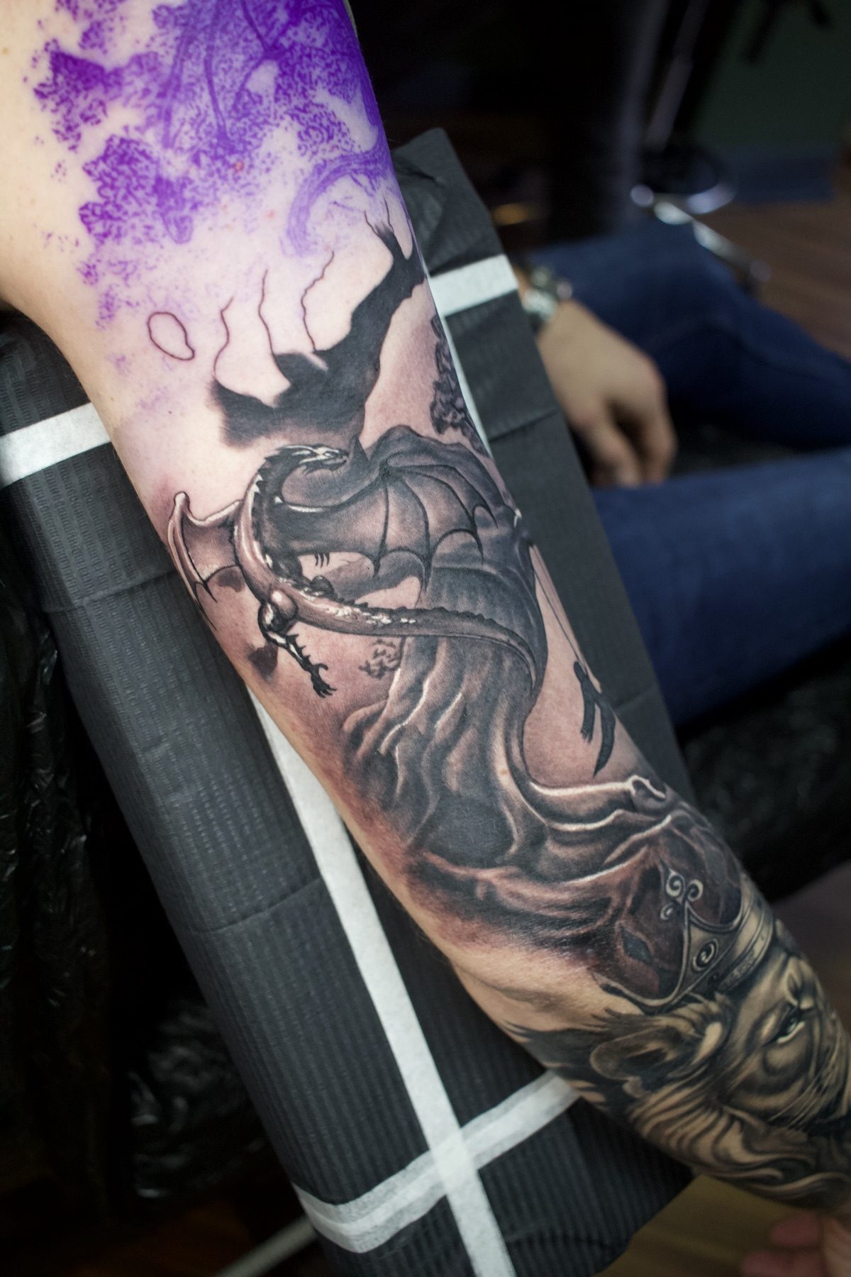 Tatuaj tatuaje black & grey realizat de Vlad Shulea la Ace Tattoo Bucuresti