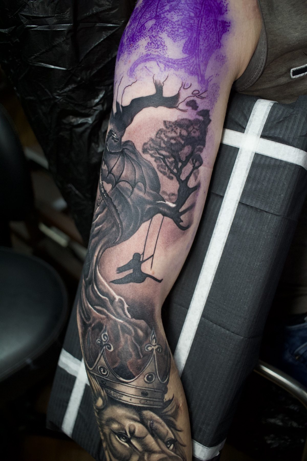 Tatuaj tatuaje black & grey realizat de Vlad Shulea la Ace Tattoo Bucuresti