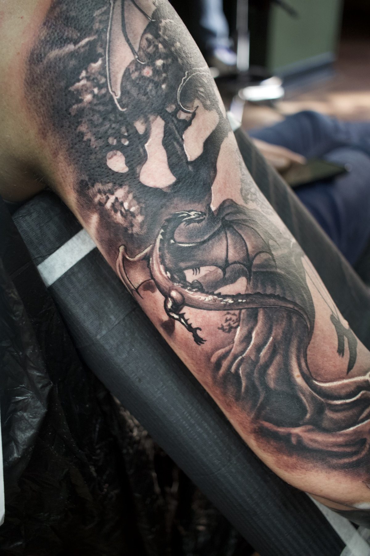 Tatuaj tatuaje black & grey realizat de Vlad Shulea la Ace Tattoo Bucuresti
