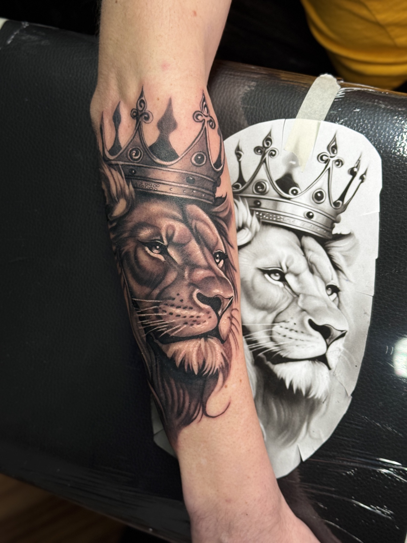Tatuaj tatuaje black & grey realizat de Vlad Shulea la Ace Tattoo Bucuresti