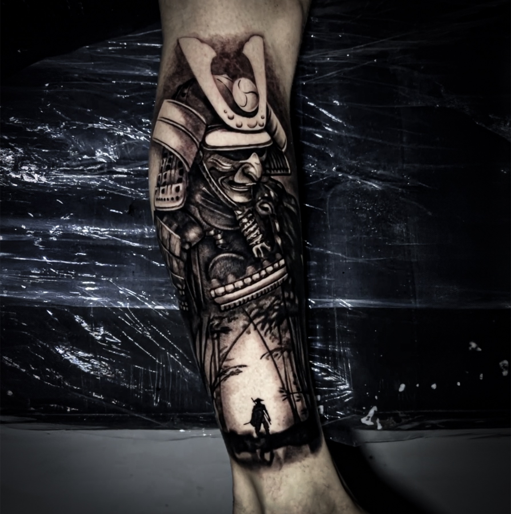 Tatuaj tatuaje black & grey realizat de Vlad Shulea la Ace Tattoo Bucuresti