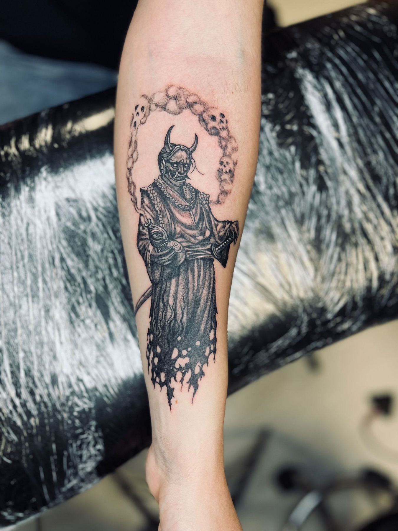 Tatuaj tatuaje blackwork realizat de Andreea la Ace Tattoo Bucuresti