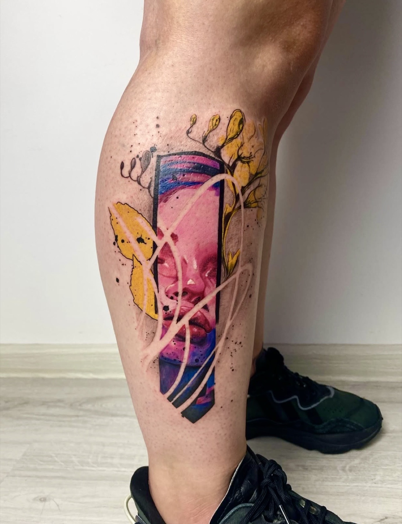 Tatuaj tatuaje color realizat de Vlad Boit la Ace Tattoo Bucuresti