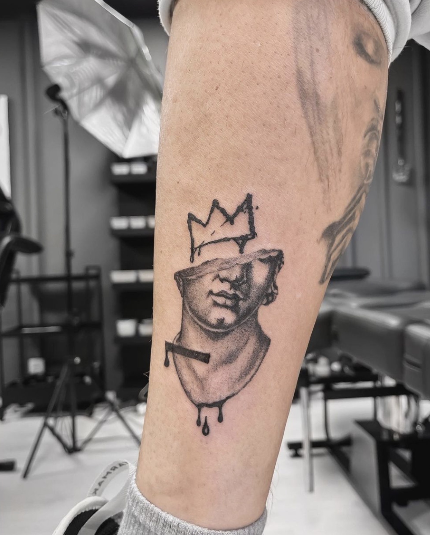 Tatuaj tatuaje microrealism realizat de Andreea la Ace Tattoo Bucuresti