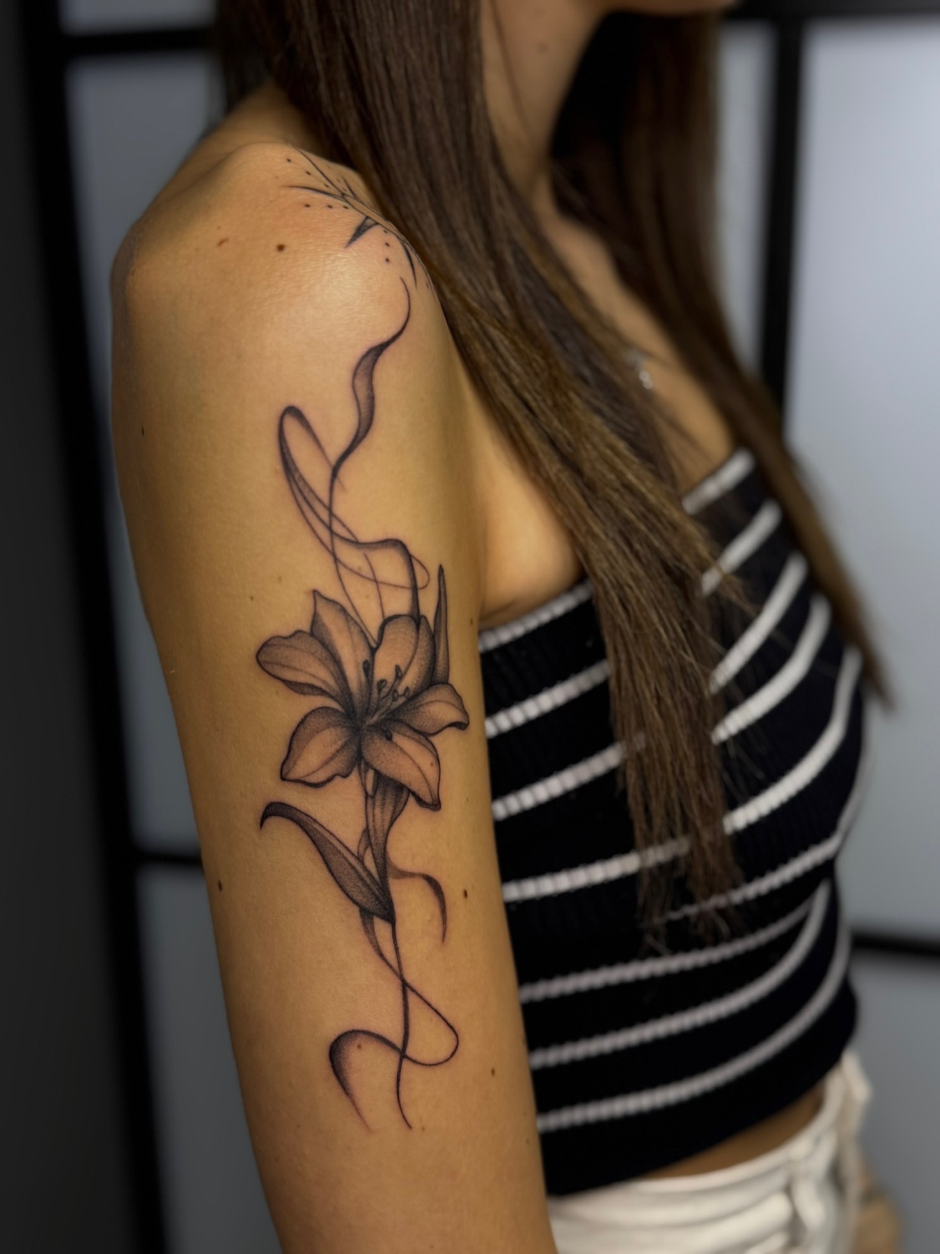 Tatuaj tatuaje microrealism realizat de Andreea la Ace Tattoo Bucuresti