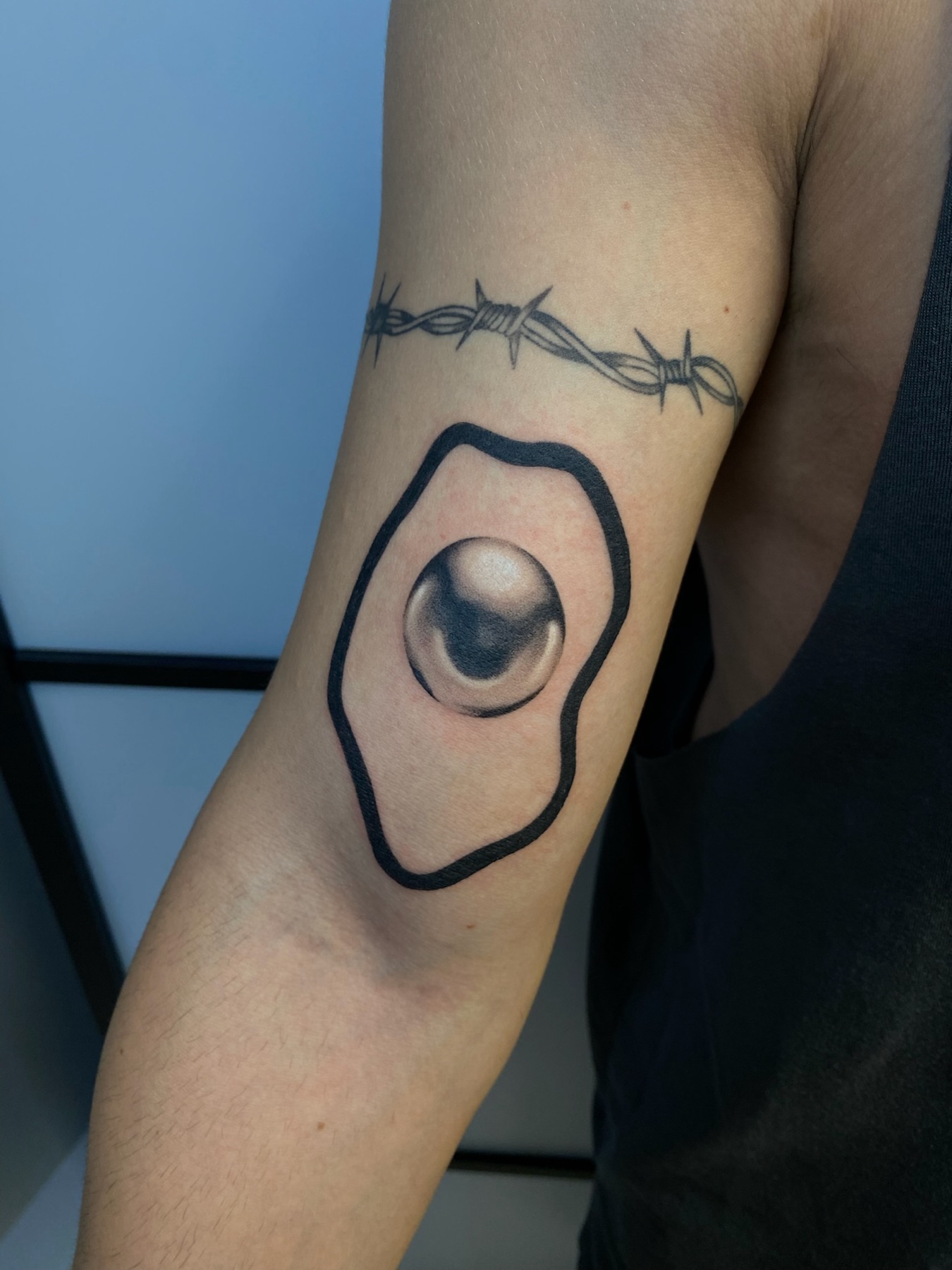 Tatuaj tatuaje microrealism realizat de Rox la Ace Tattoo Bucuresti