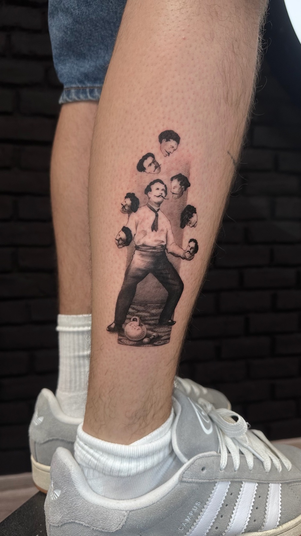 Tatuaj tatuaje microrealism realizat de Vlad Boit la Ace Tattoo Bucuresti