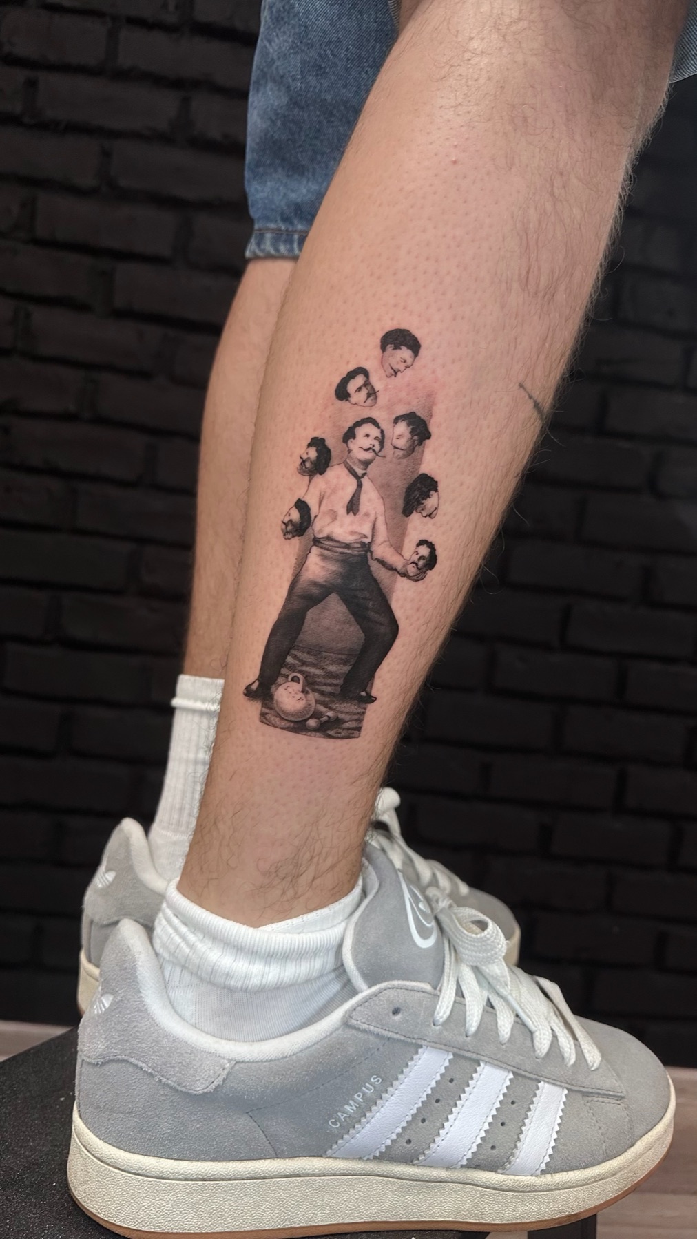 Tatuaj tatuaje microrealism realizat de Vlad Boit la Ace Tattoo Bucuresti