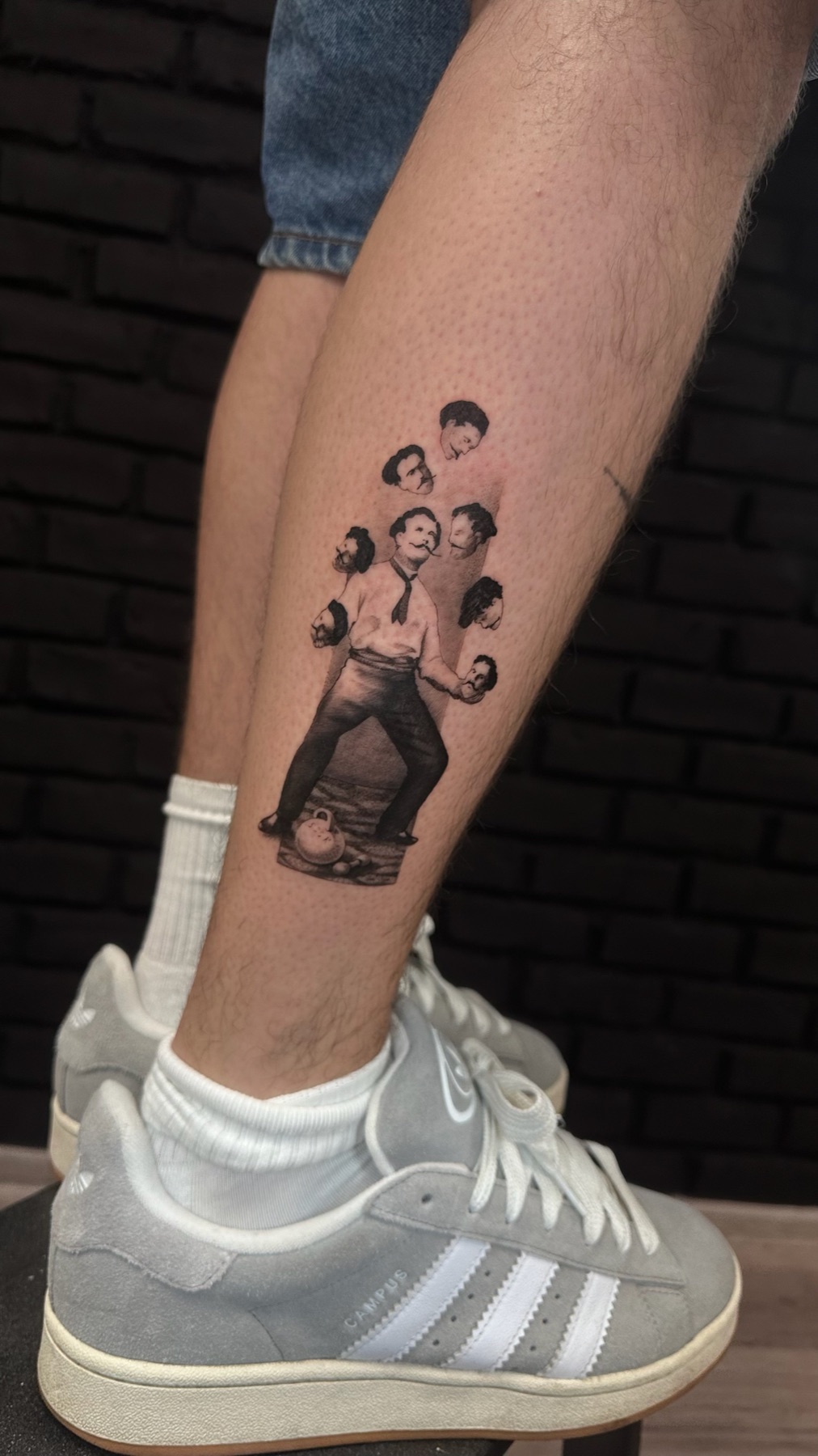 Tatuaj tatuaje microrealism realizat de Vlad Boit la Ace Tattoo Bucuresti