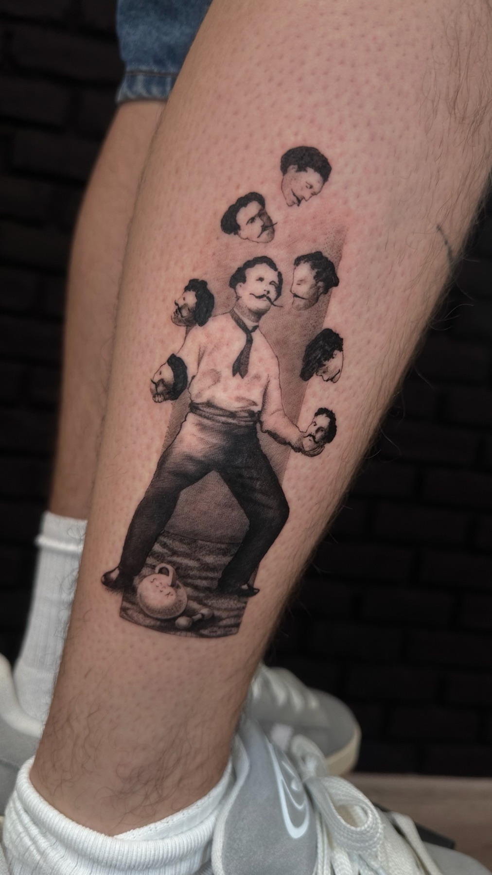Tatuaj tatuaje microrealism realizat de Vlad Boit la Ace Tattoo Bucuresti