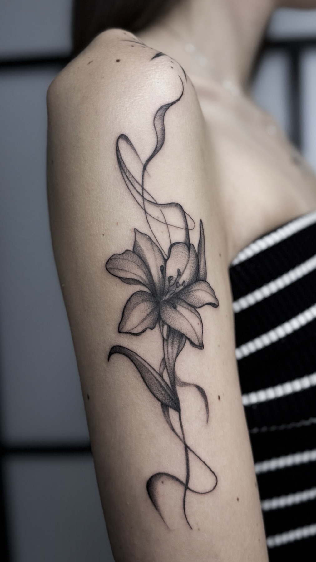 Tatuaj tatuaje microrealism realizat de Andreea la Ace Tattoo Bucuresti