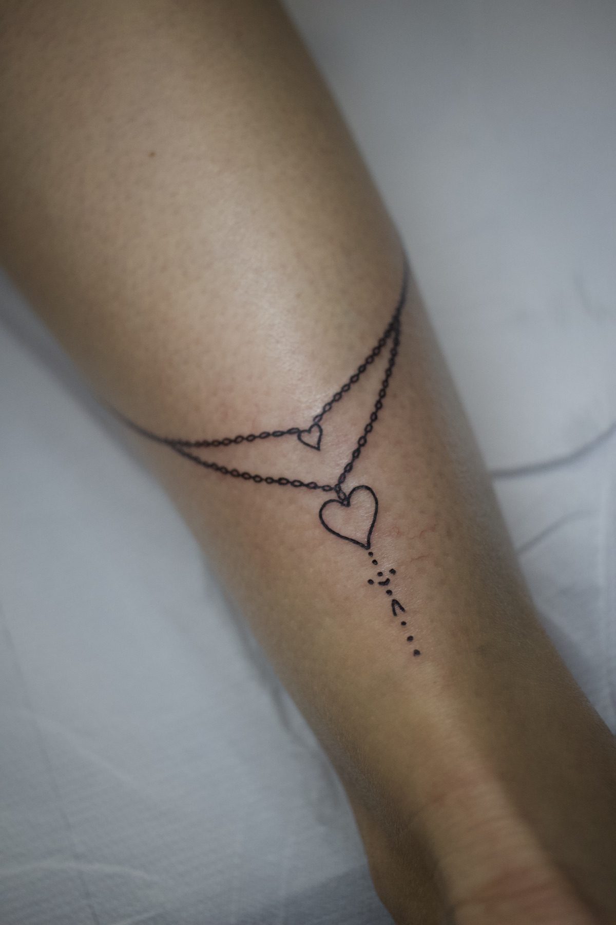 Tatuaj tatuaje mici realizat de Vlad Shulea la Ace Tattoo Bucuresti