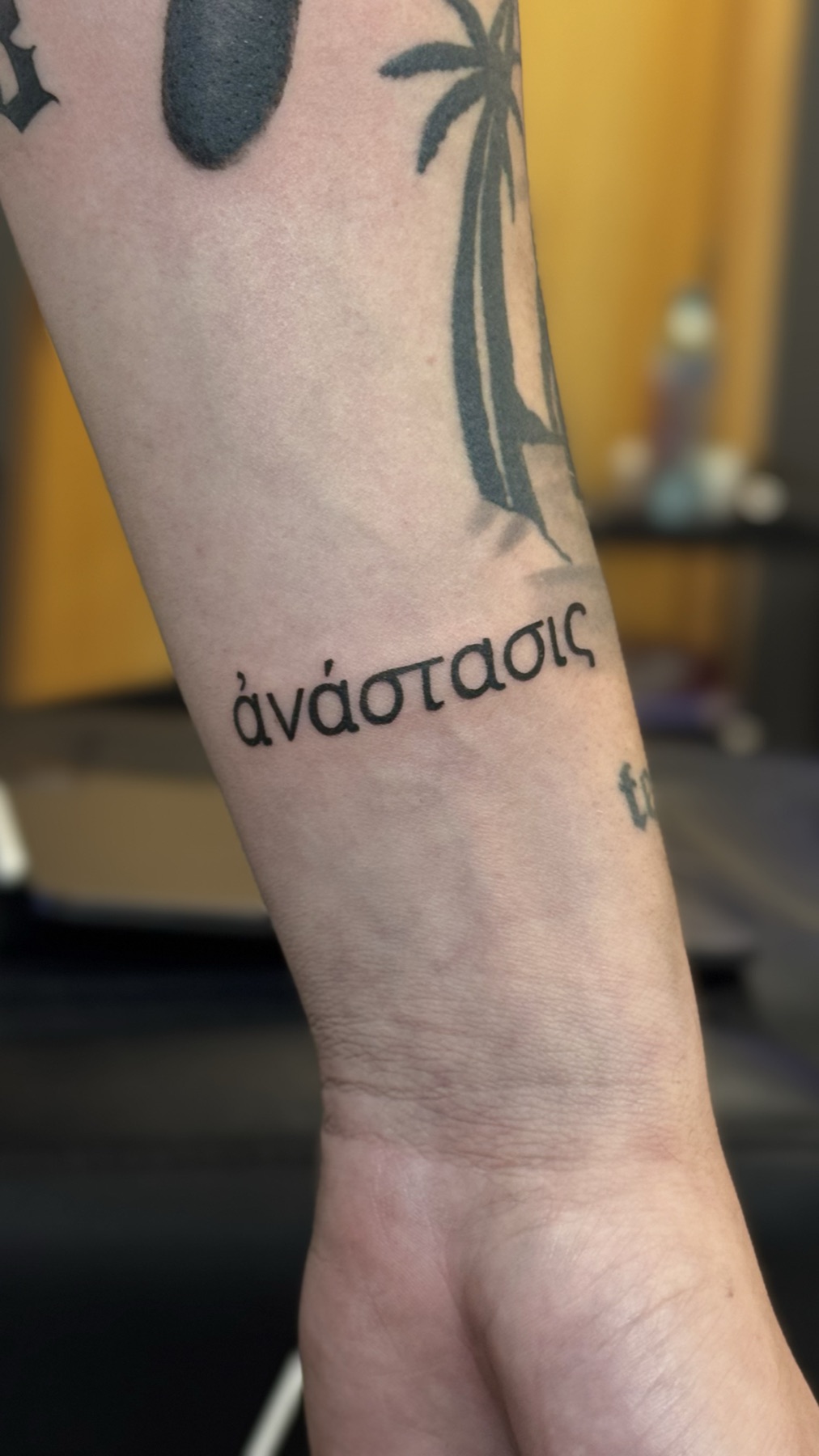 Tatuaj tatuaje mici realizat de Vlad Shulea la Ace Tattoo Bucuresti