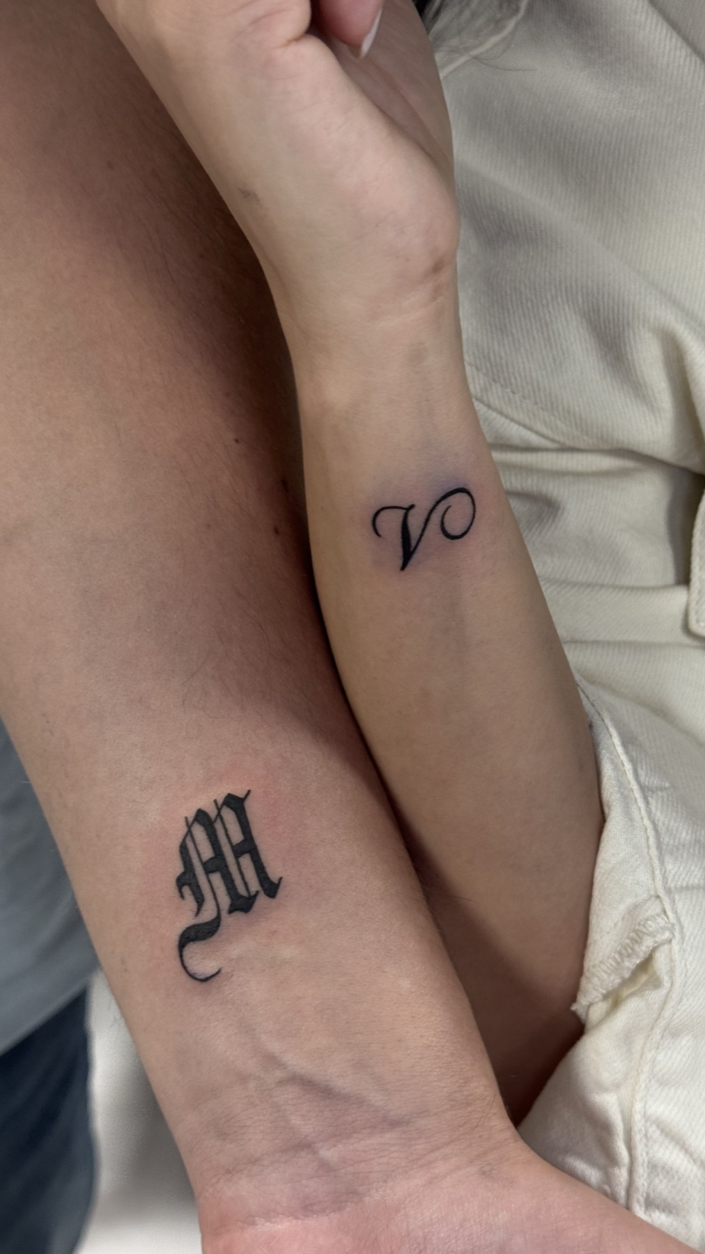 Tatuaj tatuaje mici realizat de Vlad Shulea la Ace Tattoo Bucuresti