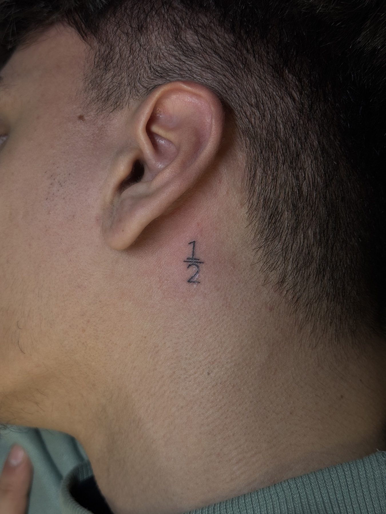 Tatuaj tatuaje mici realizat de Vlad Shulea la Ace Tattoo Bucuresti