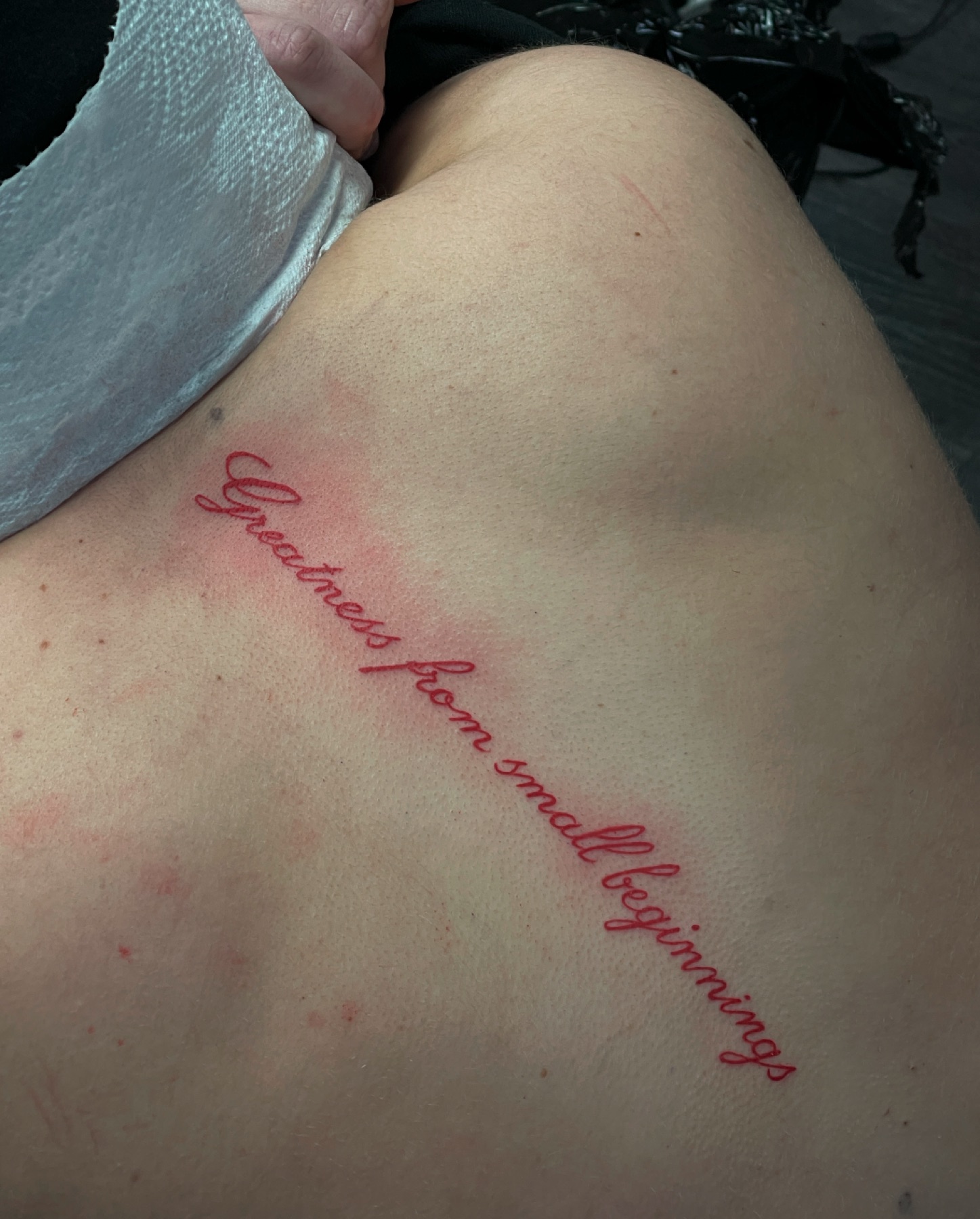 Tatuaj tatuaje mici realizat de Vlad Shulea la Ace Tattoo Bucuresti