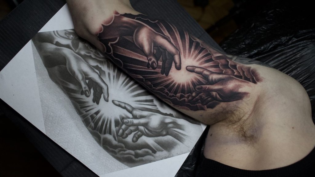 Cum alegi un salon de tatuaje în București: ce verifici înainte să lași avansul