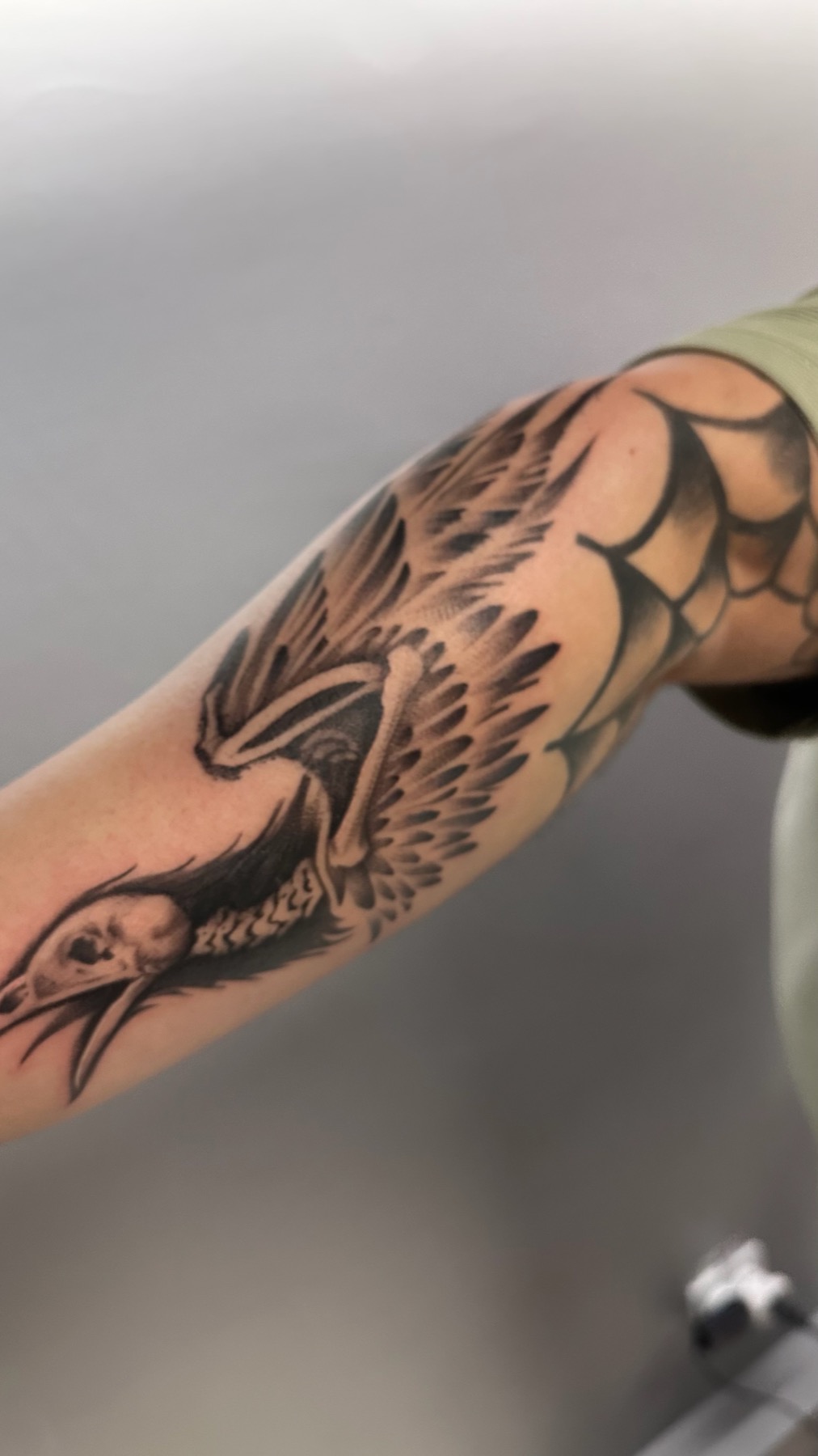 Tatuaj realism realizat de Ace Tattoo la Ace Tattoo Bucuresti