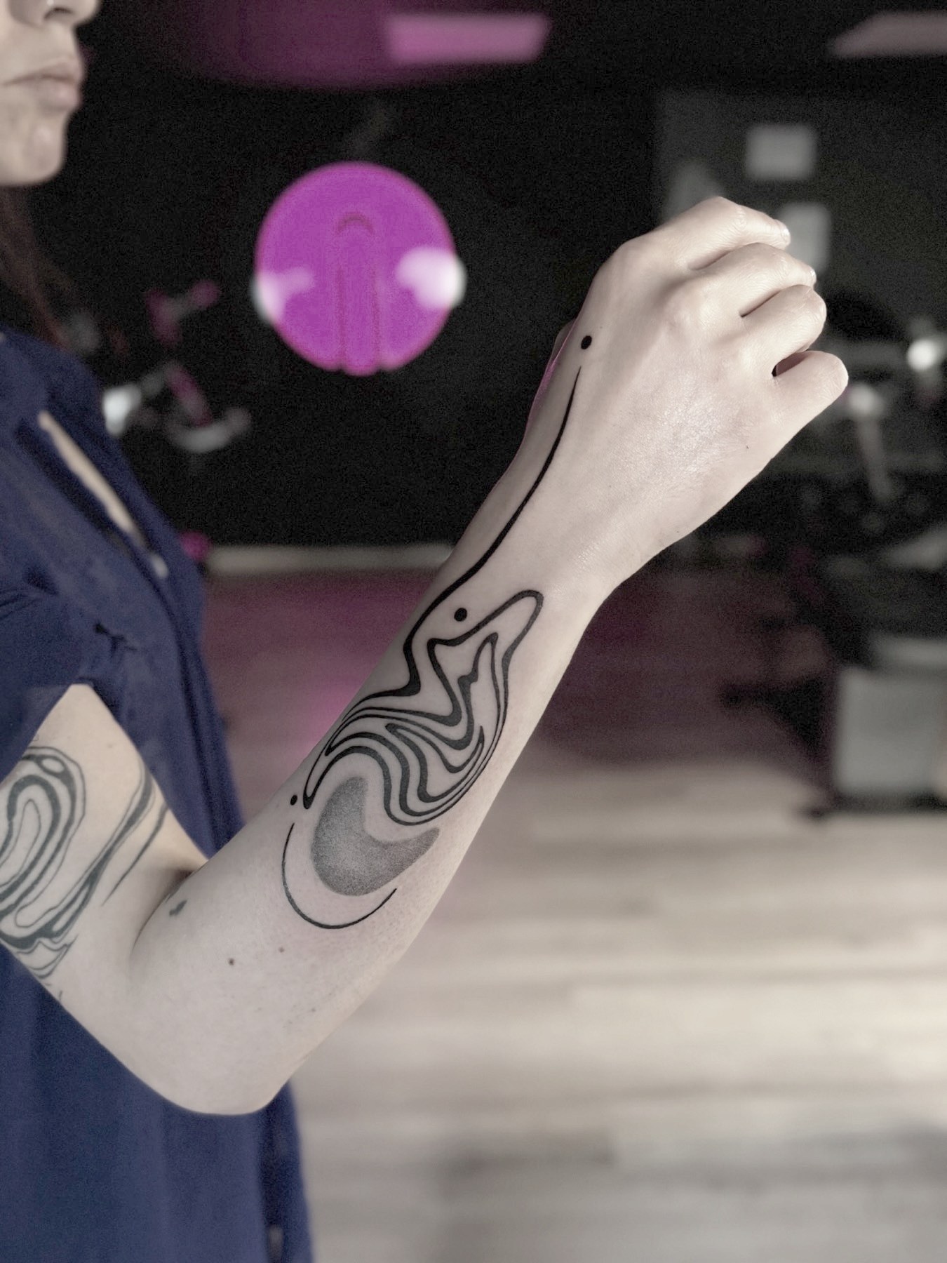 Tatuaj abstract realizat de Andreea la Ace Tattoo Bucuresti