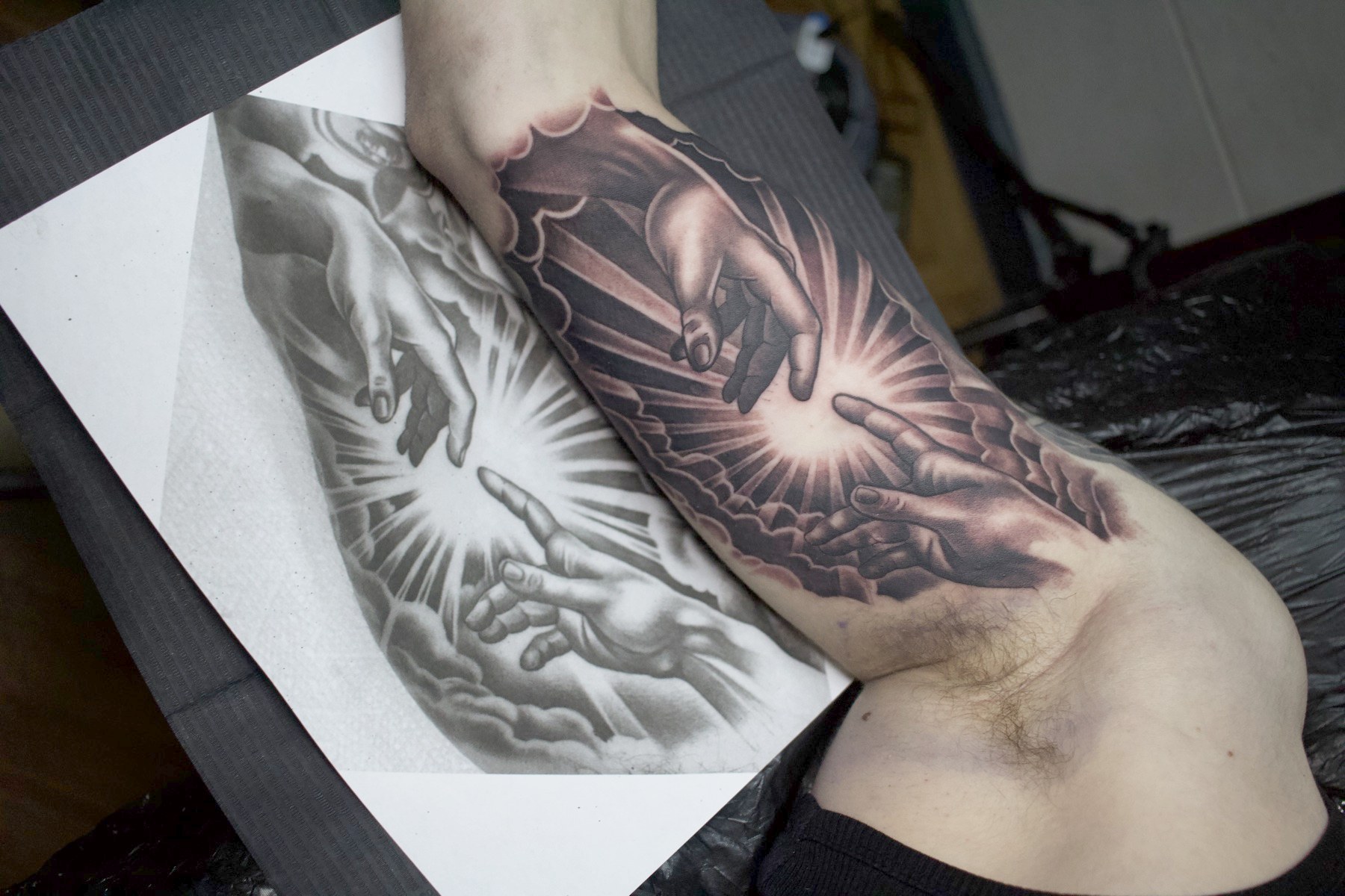 Tatuaj tatuaje black & grey realizat de Vlad Shulea la Ace Tattoo Bucuresti