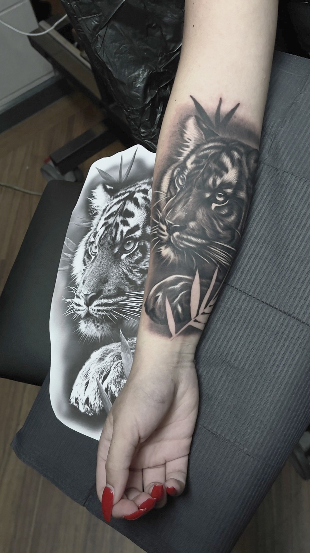 Tatuaj tatuaje black & grey realizat de Vlad Shulea la Ace Tattoo Bucuresti