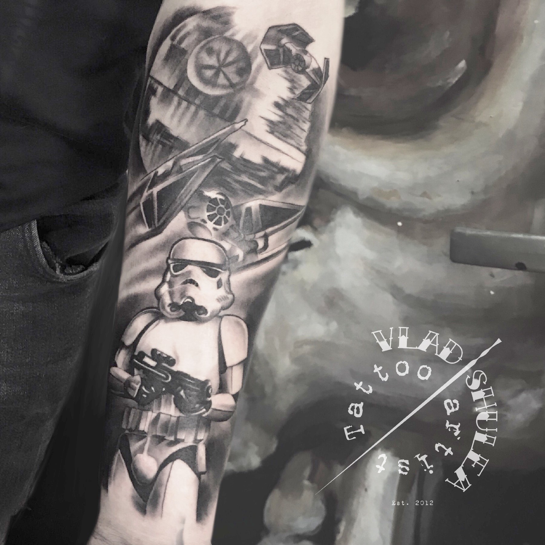 Tatuaj tatuaje black & grey realizat de Vlad Shulea la Ace Tattoo Bucuresti