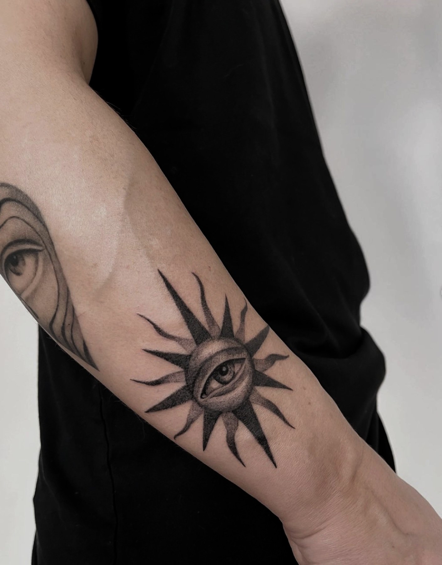 Tatuaj tatuaje blackwork realizat de Andreea la Ace Tattoo Bucuresti