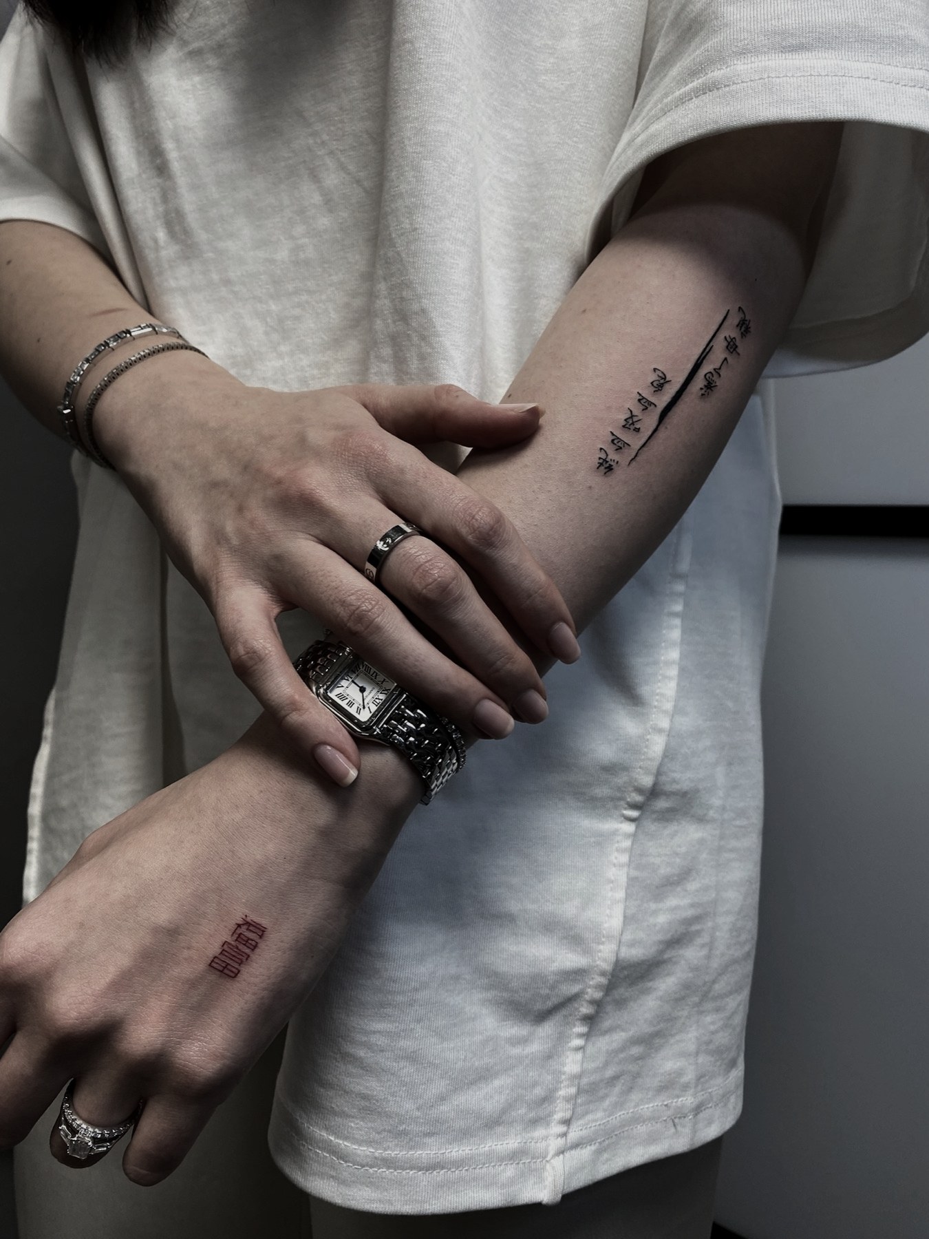 Tatuaj tatuaje fine line realizat de Rox la Ace Tattoo Bucuresti