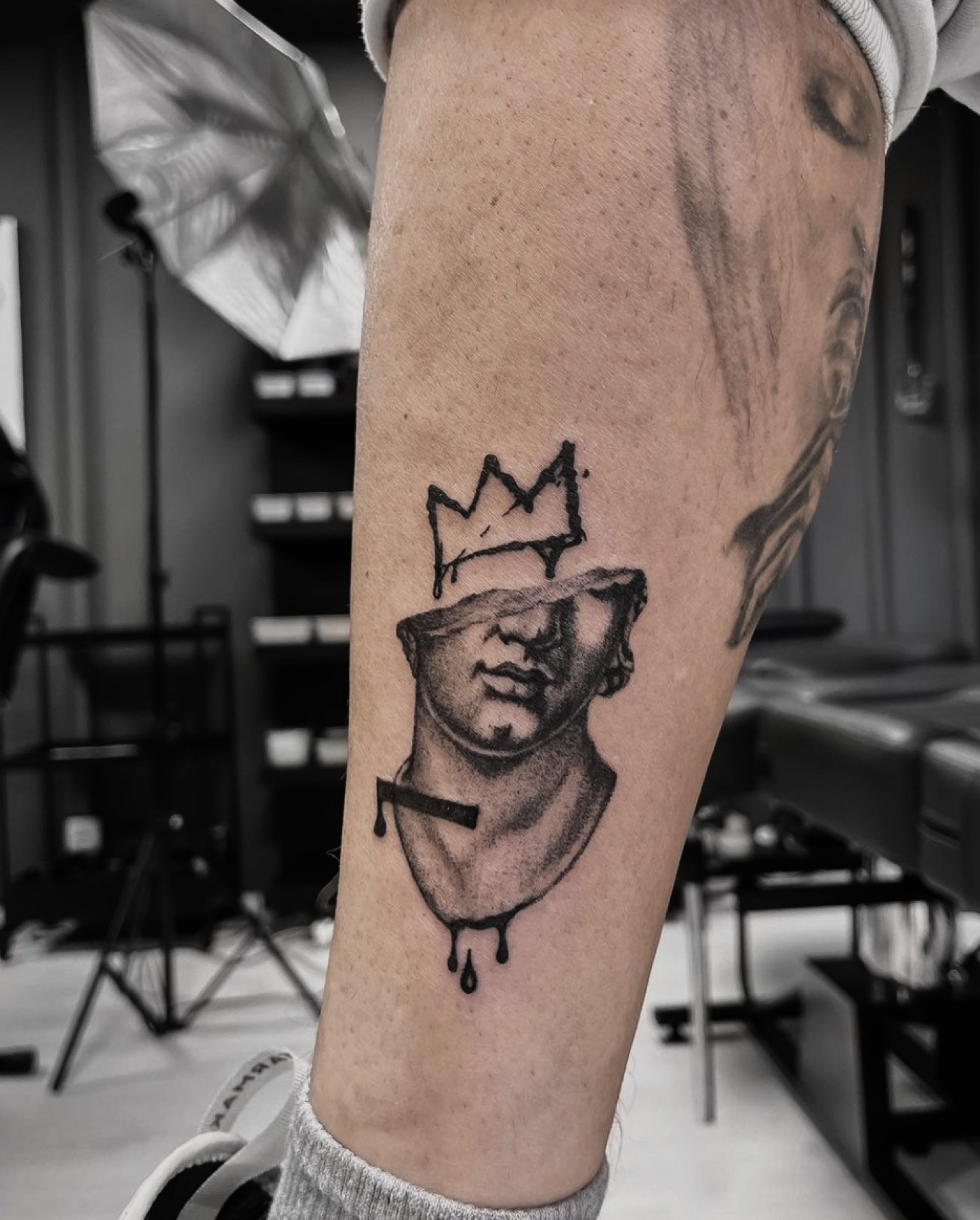 Tatuaj tatuaje microrealism realizat de Andreea la Ace Tattoo Bucuresti