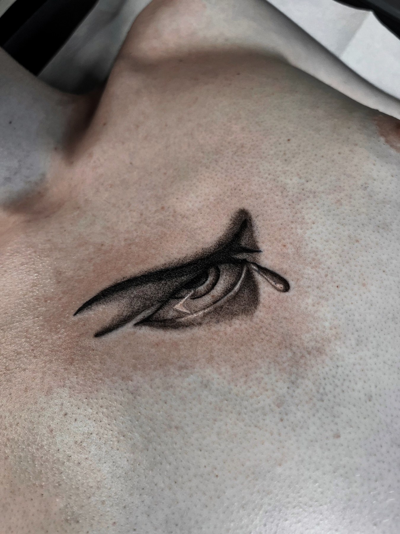 Tatuaj tatuaje microrealism realizat de Andreea la Ace Tattoo Bucuresti
