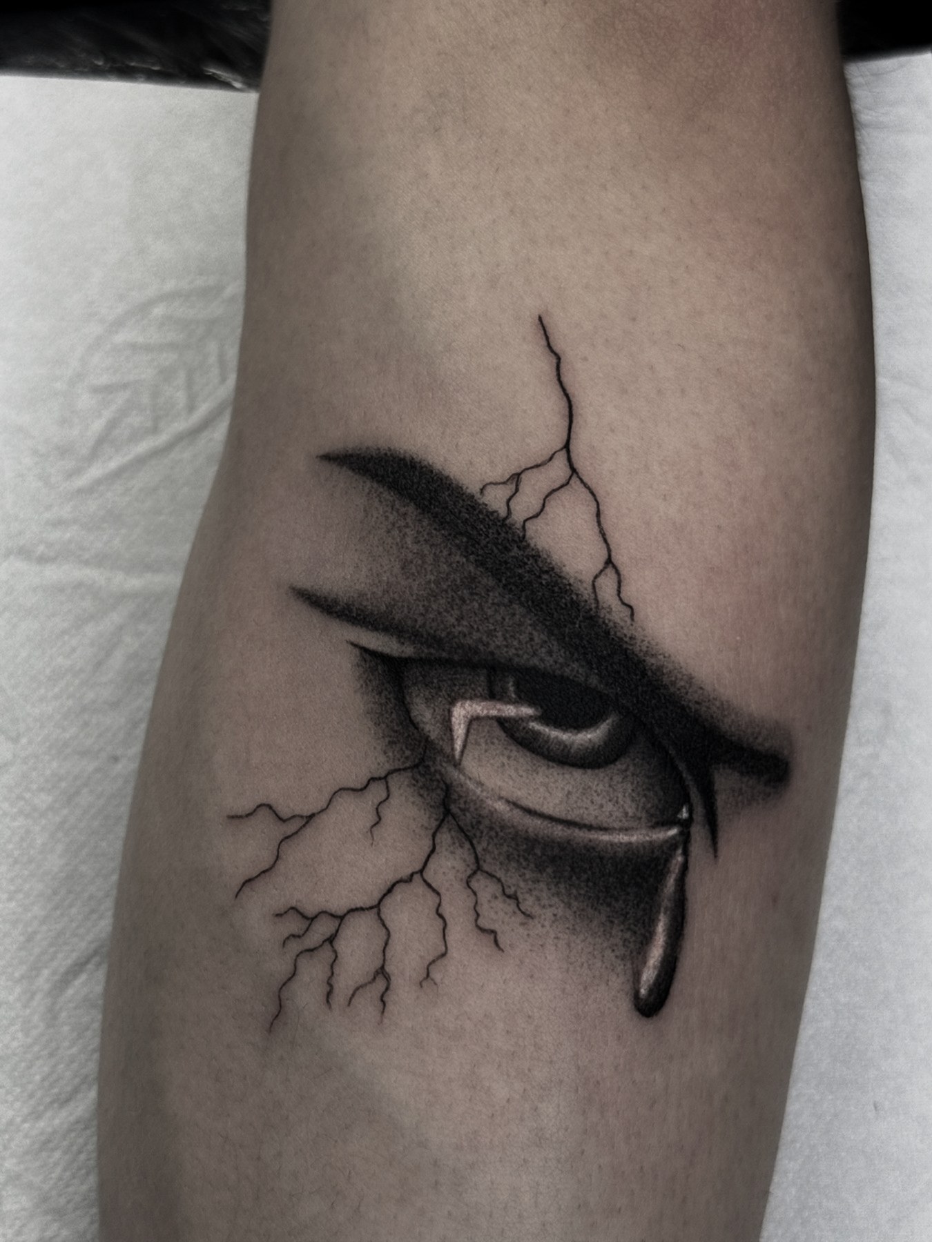 Tatuaj tatuaje microrealism realizat de Andreea la Ace Tattoo Bucuresti