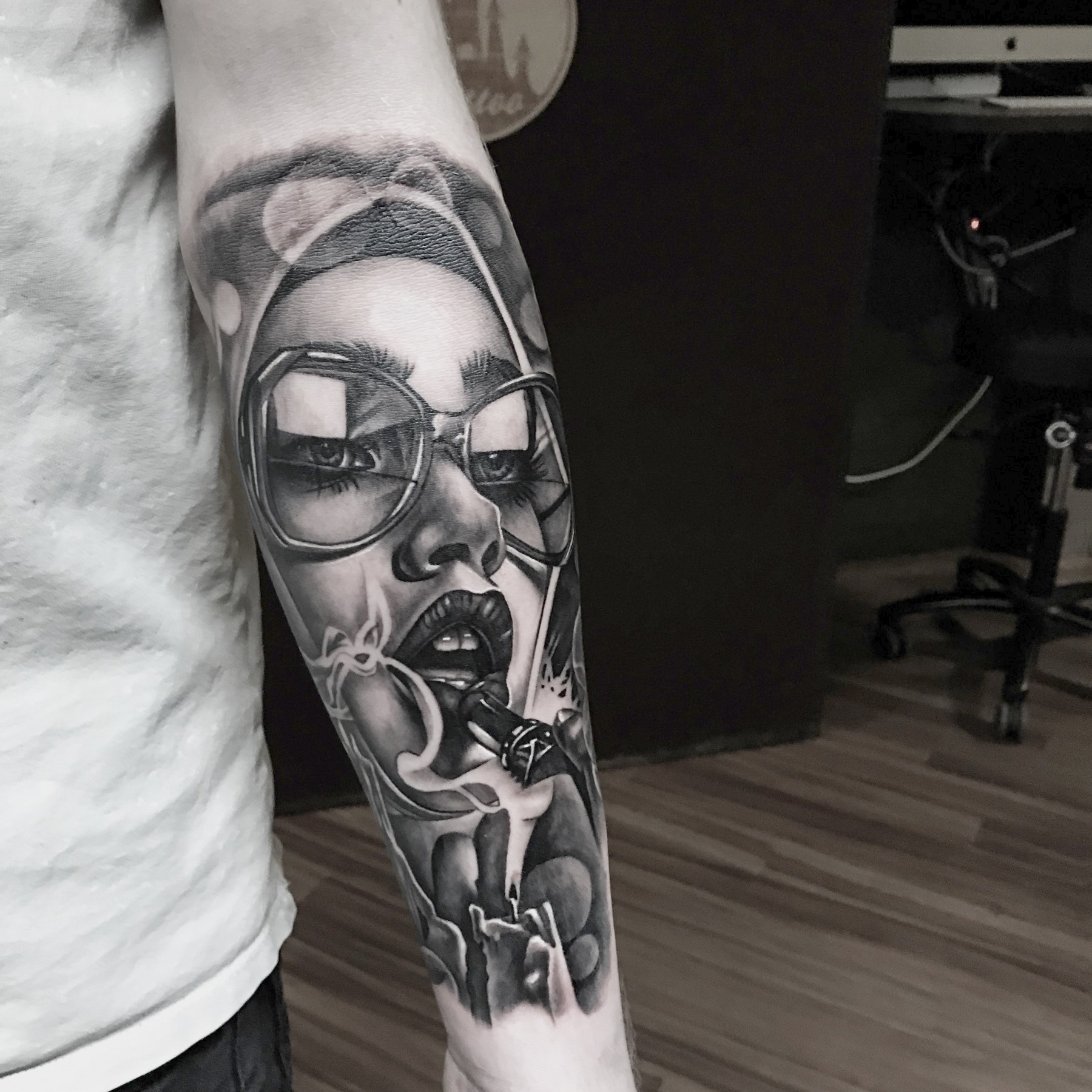 Tatuaj realism realizat de Vlad Shulea la Ace Tattoo Bucuresti
