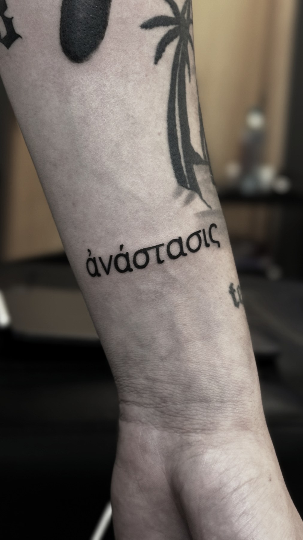Tatuaj tatuaje mici realizat de Vlad Shulea la Ace Tattoo Bucuresti