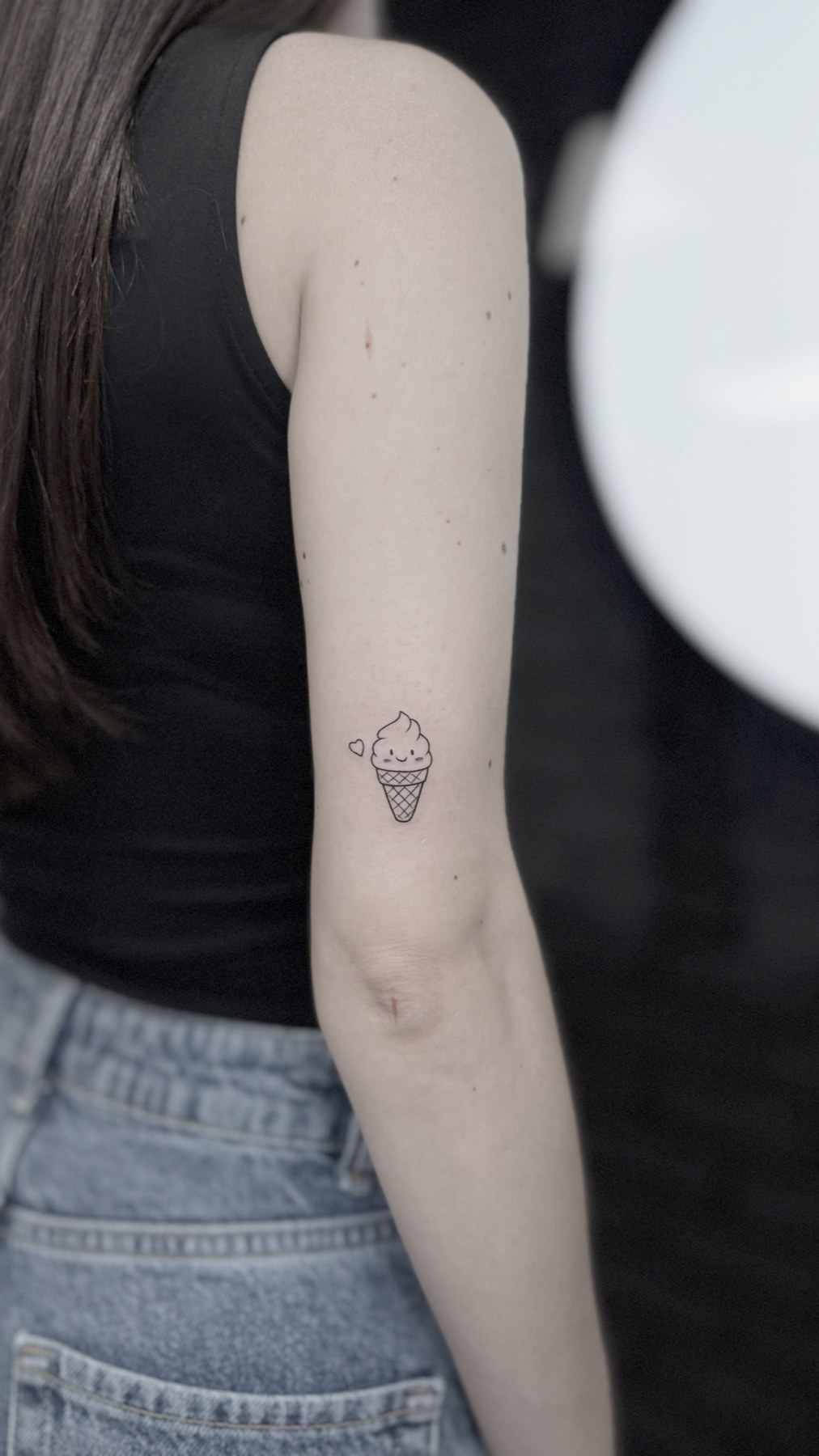 Tatuaj tatuaje mici realizat de Vlad Shulea la Ace Tattoo Bucuresti