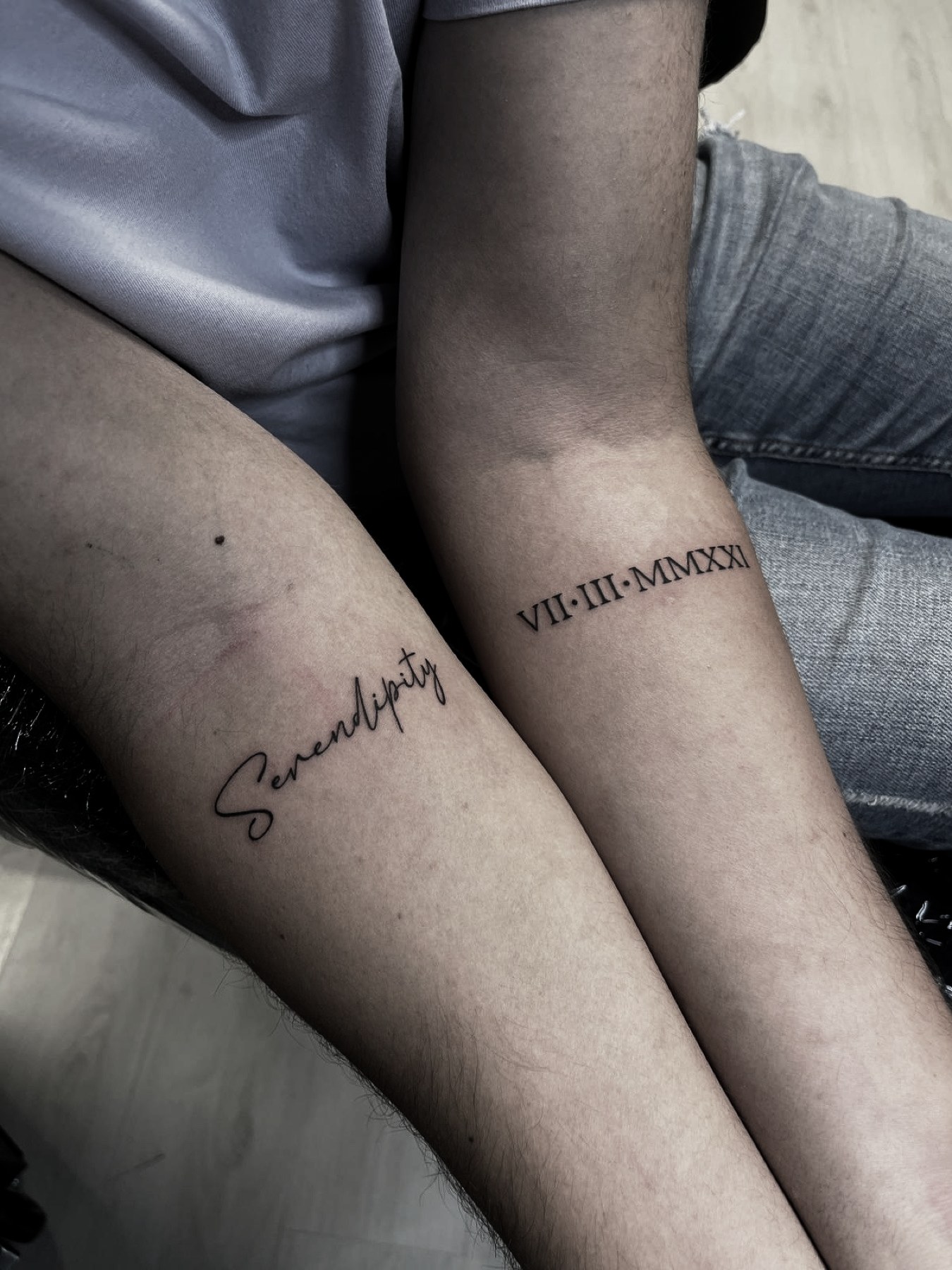 Tatuaj tatuaje mici realizat de Vlad Shulea la Ace Tattoo Bucuresti